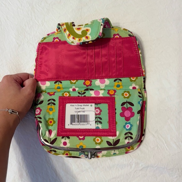 Vera Bradley Kiss ‘n Snap Wallet Tutti Frutti NWT - Picture 3 of 4